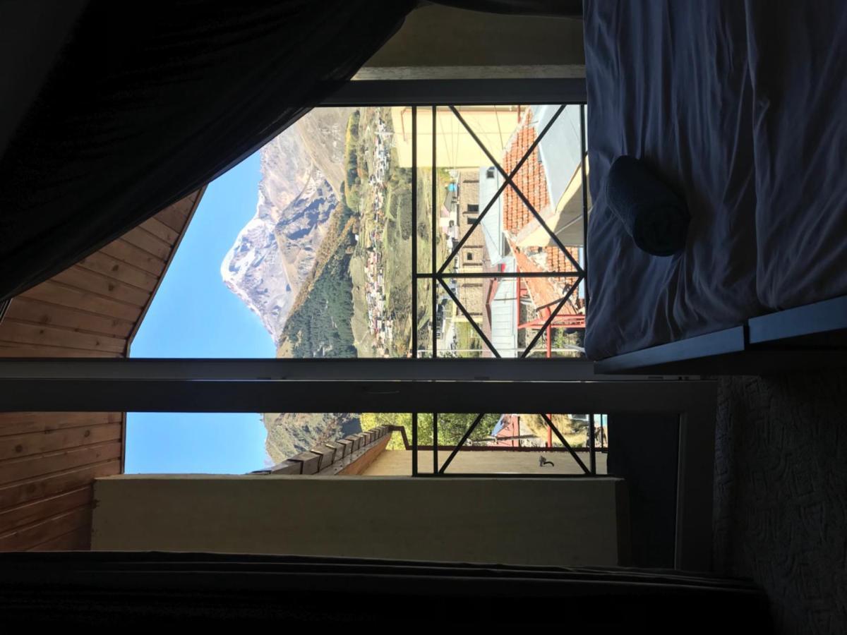 Uptown Boutique Kazbegi Hotel Esterno foto