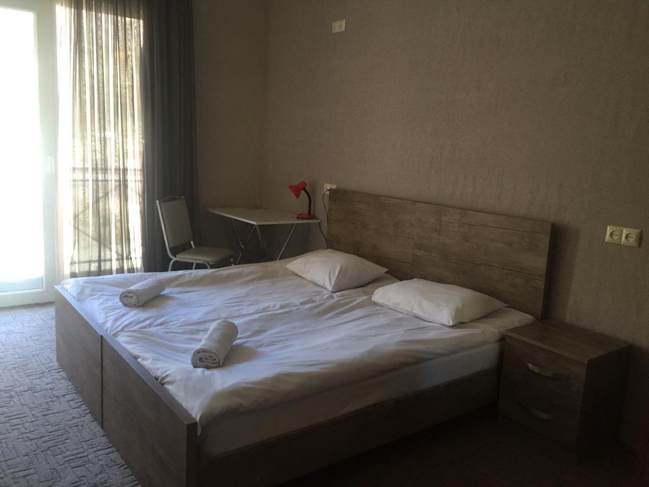 Uptown Boutique Kazbegi Hotel Esterno foto